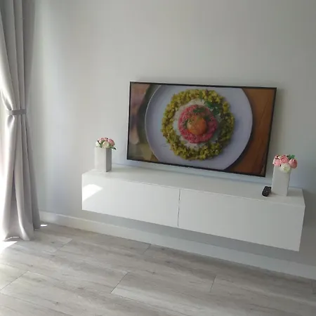 Apartament Apartament Cesarski Agnes *
